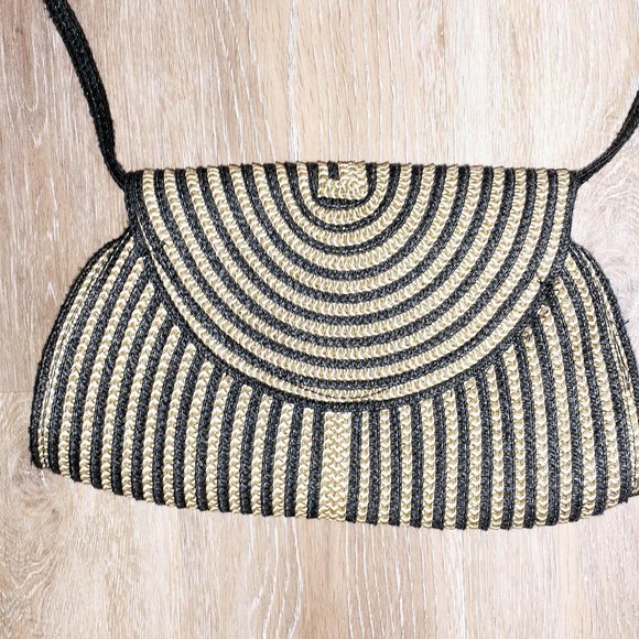 Two-tone Straw Woven Shoulder/Cross-body/Clutch - Picture 2 of 5